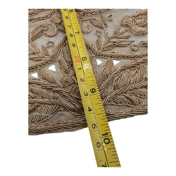 VTG Handmade Embroidered w/ Metal Springs Beige Placemats Set Of 2 15" x 9 3/4" - Picture 4 of 10